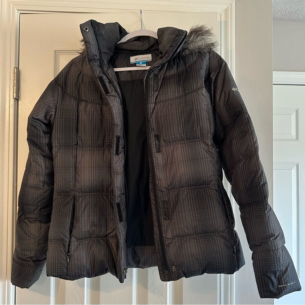 Columbia omni-shield puffer jacket